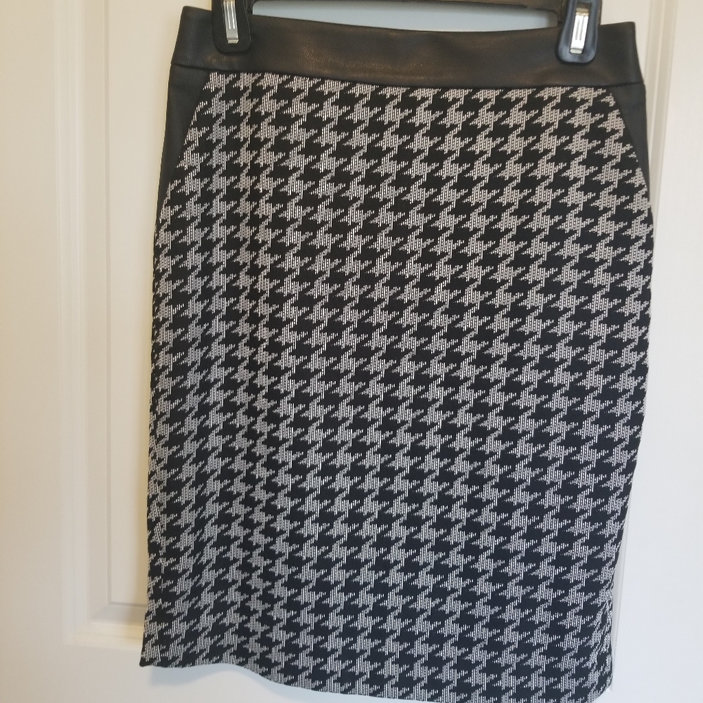 Pencil skirt